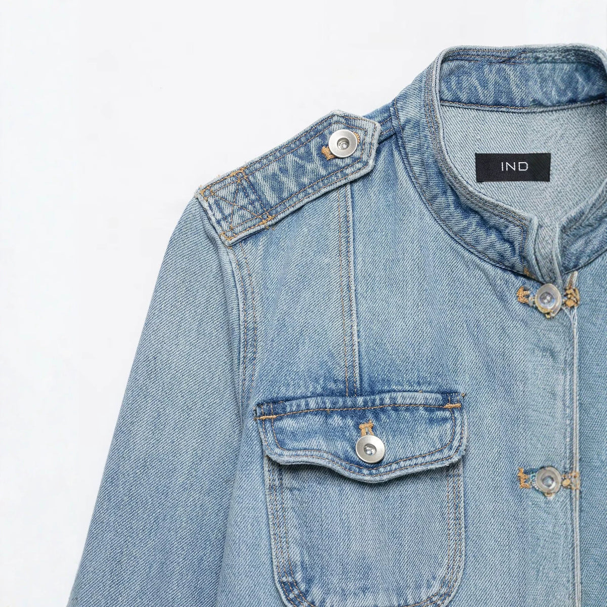 Casual minimalist pocket embellished denim jacket